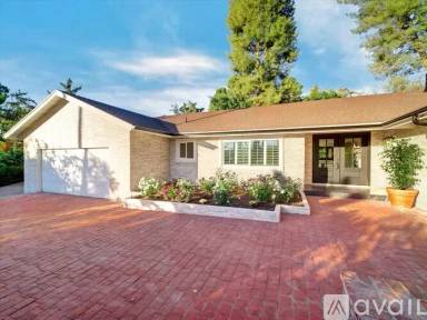 Main picture of 4732 Del Moreno Dr