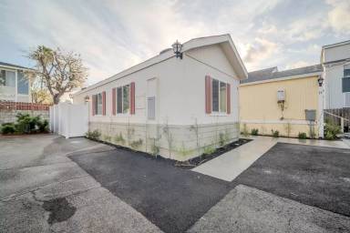 Main picture of 331 Avocado St