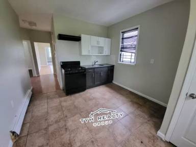 Main picture of 526 S 13th St