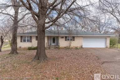 Main picture of 7121 S R St