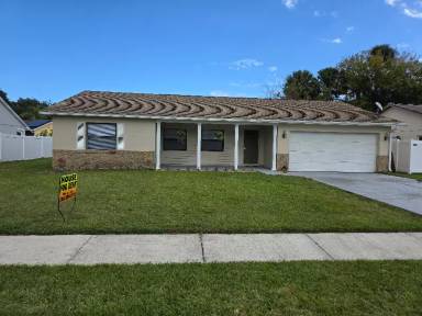 Main picture of 46 Aaron Cir
