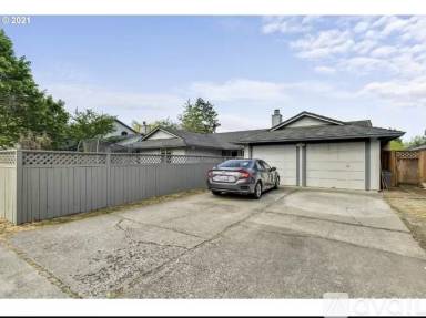 Main picture of 6687 SW 192nd Ave