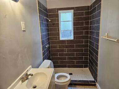 Main picture of 2035 Brighton Rd