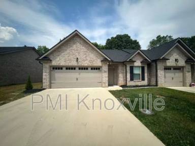 Main picture of 5924 Knox Hill Way