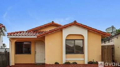 Main picture of 2555 W 65th St