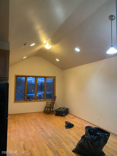 Main picture of 718-728 W 50th St Apartments