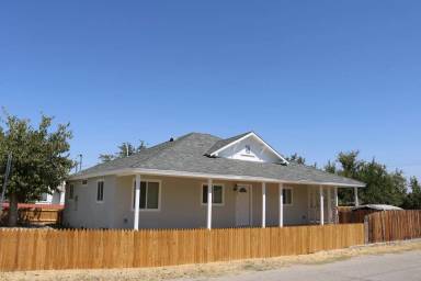 Main picture of 863 Union St