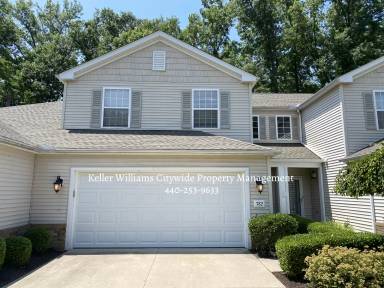 Main picture of 782 Lakeside Dr