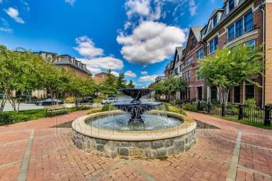 Main picture of 10821 Symphony Park Dr