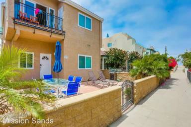 Main picture of 737 Jamaica Ct