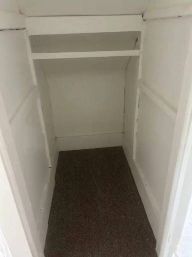 Main picture of 410 Oak St
