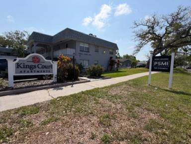 Main picture of 111 N Lady Mary Dr