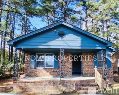 Main picture of 1408 N Oakwood Dr
