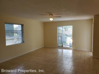 Main picture of 931 SW 16th Pl