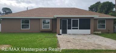 Main picture of 1169 SW Kapok Ave