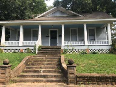 Main picture of 606 N Washington Ave