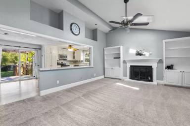 Main picture of 2328 Ravenhill Dr