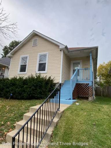 Main picture of 8923 Newby St