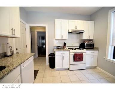 Main picture of 8 Royce Rd