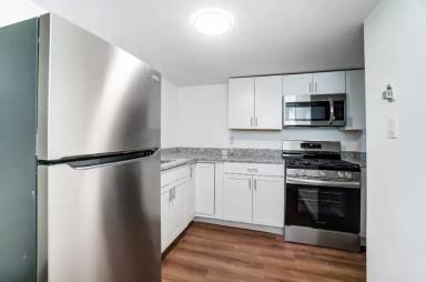 Main picture of 214 McClelland Ave