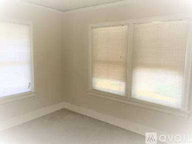 Main picture of 4200 Pasadena Pl NE