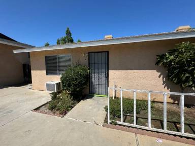 Main picture of 870 E Chase Ave