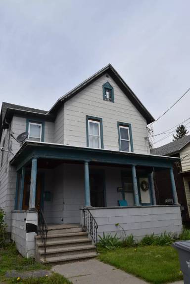 Main picture of 136 S Orchard St