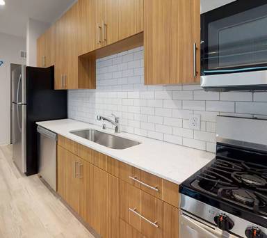 Main picture of 932 15th Ave SE
