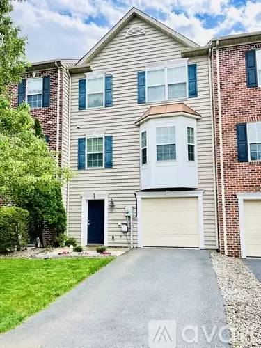 Main picture of 229 Whitley Dr