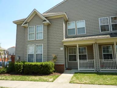 Main picture of 100 White Cedar Ln
