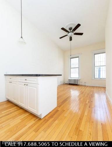 Main picture of 37 W 89th St