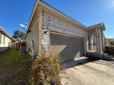 Main picture of 12215 Malkin Pl