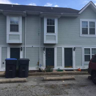Main picture of 21 Martine Ct