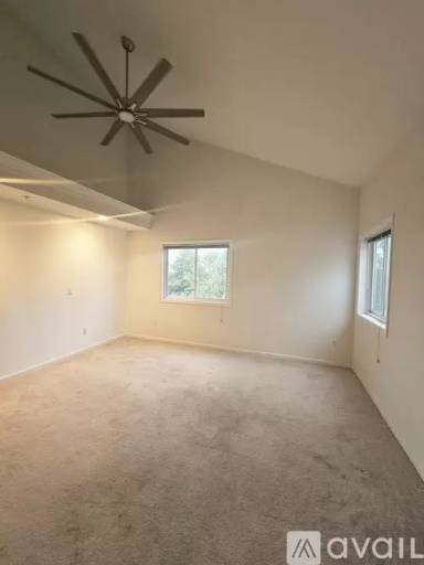Main picture of 12 Queen Isabella Way