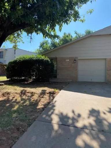Main picture of 530 Wild Wind Rd