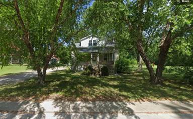 Main picture of 398 N 3rd St