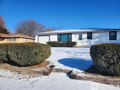Main picture of 2516 Airport Rd