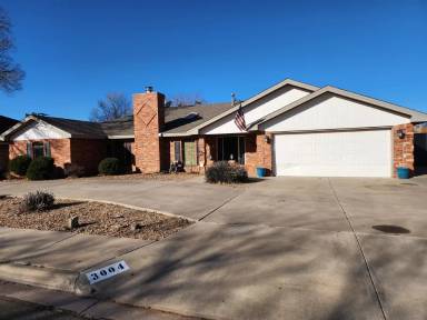 Main picture of 3004 Barcelona Dr