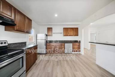 Main picture of 2510 Central Ave