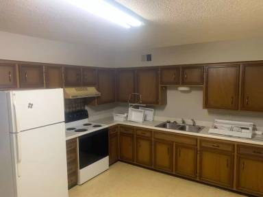 Main picture of 1015 Broadway St