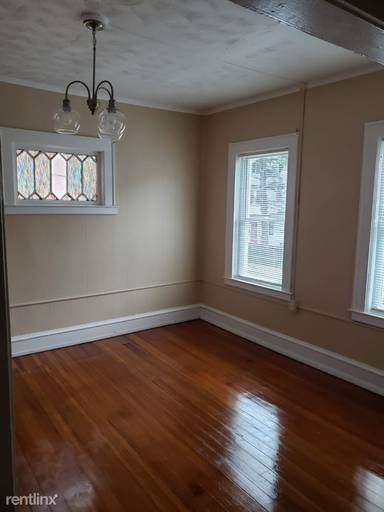 Main picture of 117 Enfield St