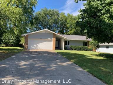 Main picture of 5615 S Farm Road 163