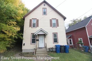Main picture of 1218 11th Ave