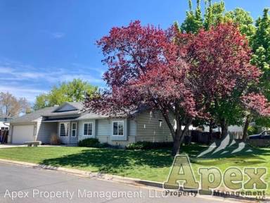 Main picture of 2214 N Pawnee Ln