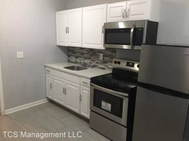 Main picture of 4975 W Thompson St