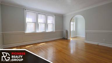 Main picture of 540-48 W Surf St