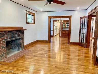 Main picture of 95 Melville Ave