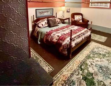 Main picture of 425 S Washington St