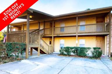Main picture of 895 Silverwood