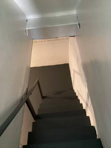 Main picture of 25 Delaware Ave